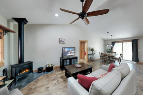 Wooded Acre, Bend